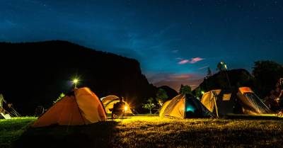 cắm trại núi chứa chan vào ban đêm.jpg