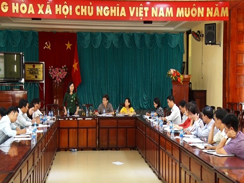 Giám đốc Sở Khoa học và Công nghệ Nguyễn Thị Hoàng phát biểu tại buổi làm việc.jpg