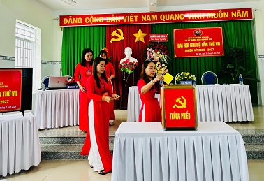 CB mầm non to chuc dai hoi.jpg