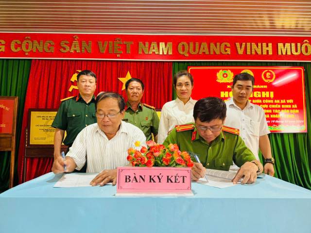 bản ký kết.jpg